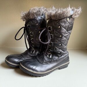 SOREL | Tofino Tall Black Quilted Faux Fur Lined Boots | Women Size 10
